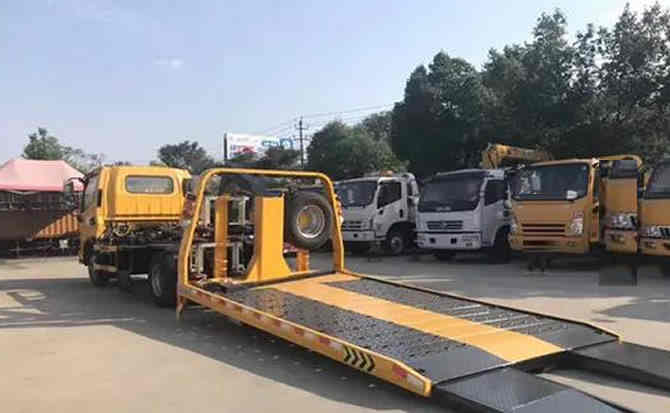 伊州区汽车中途维修案例