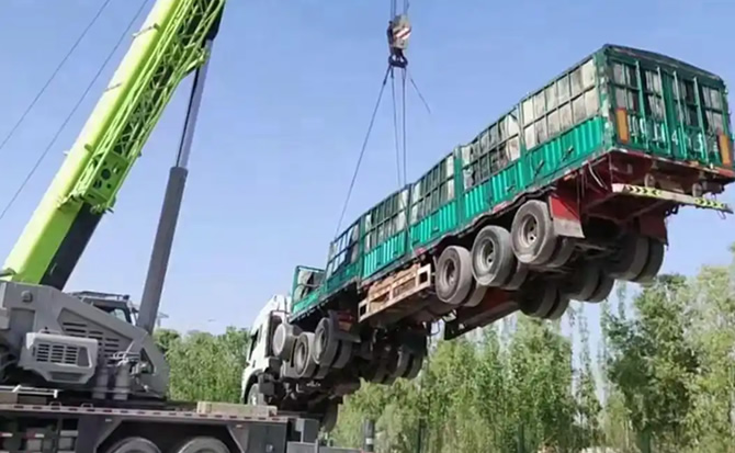 伊州区道路脱困救援案例